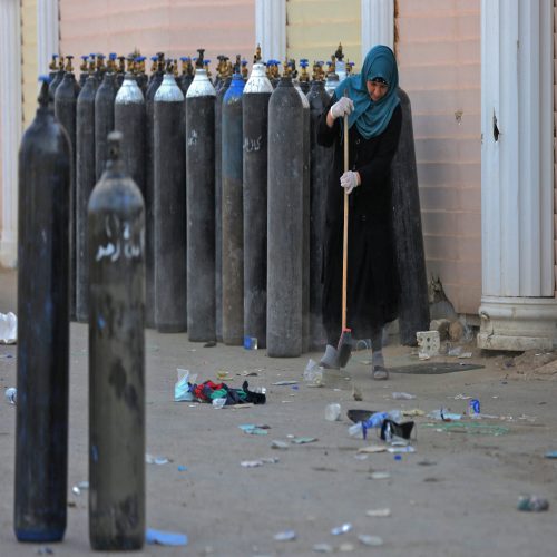 تفاصيل مروعة عن حريق مستشفى ابن الخطيب في بغداد: أكثر من 82 حالة وفاة في حصيلة غير نهائية