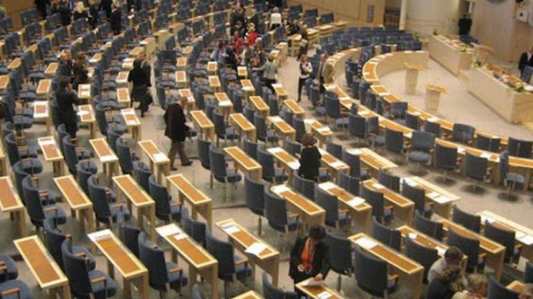 برلمانيون سويديون يطالبون بتحرك أوروبي ضد إيران