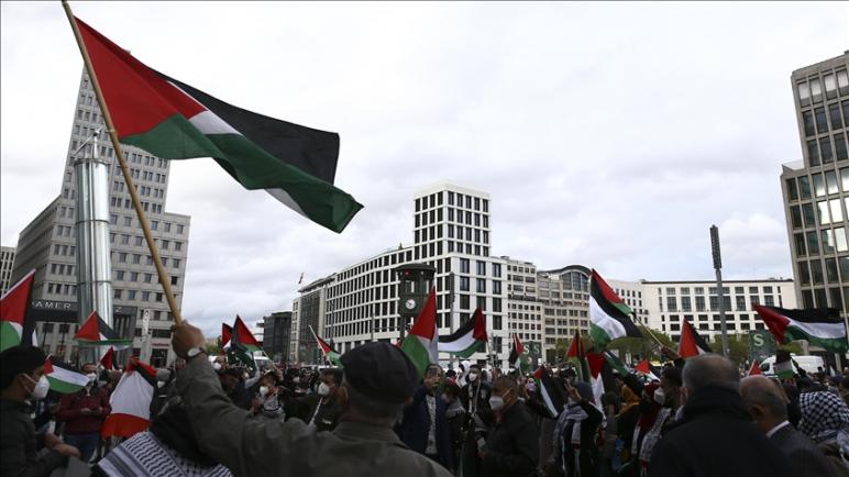 برلين ــ وقفة لإدانة “انحياز” الإعلام الألماني لإسرائيل